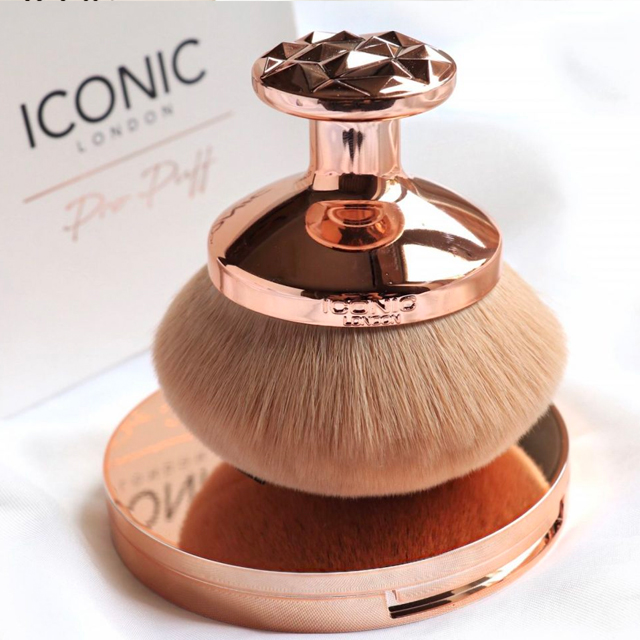 Iconic london Pro Puff Brush